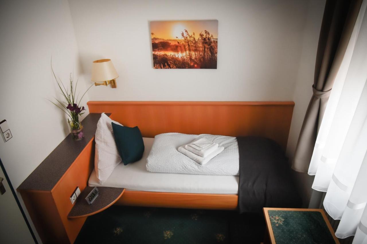 Pension Brenz Hotel Sontheim an der Brenz Ngoại thất bức ảnh